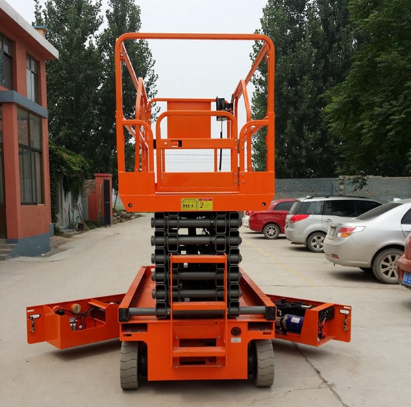 電動(dòng)升降平臺使用及作業(yè)注意事項(xiàng)