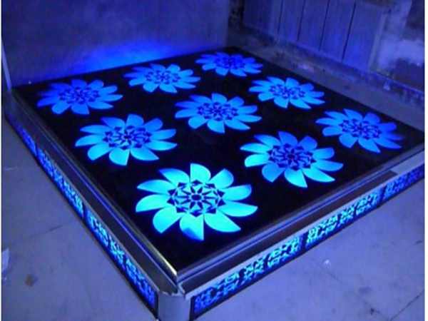 液壓升降機 升降舞臺--一種特殊的液壓升降機