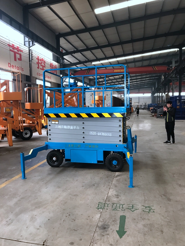 液壓升降機(jī)如何除銹？