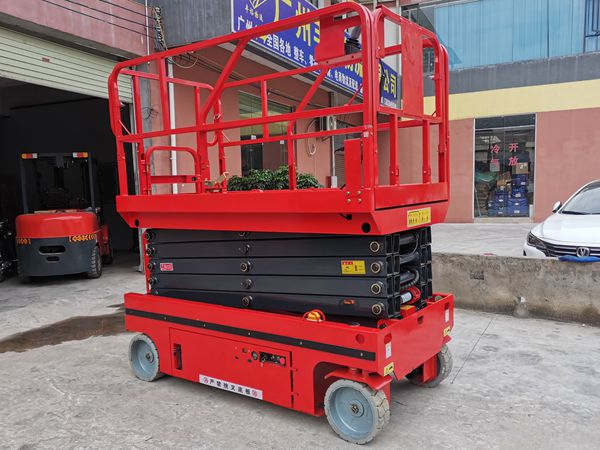 劣質液壓油對升降機升降平臺的影響有哪些? 液壓升降平臺